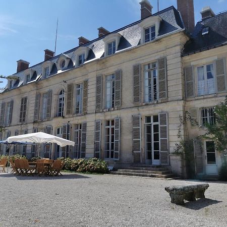 Chateau Des Barres Sainpuits Buitenkant foto