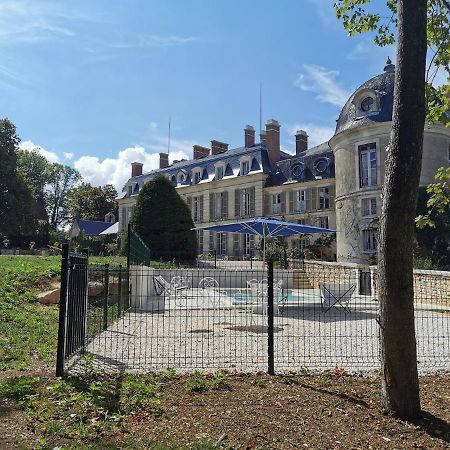Chateau Des Barres Sainpuits Buitenkant foto