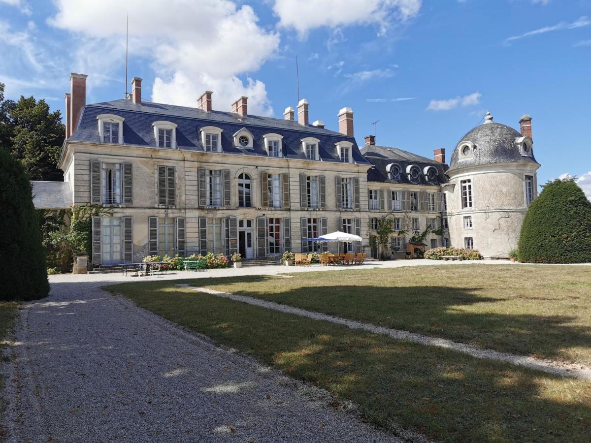 Chateau Des Barres Sainpuits Buitenkant foto