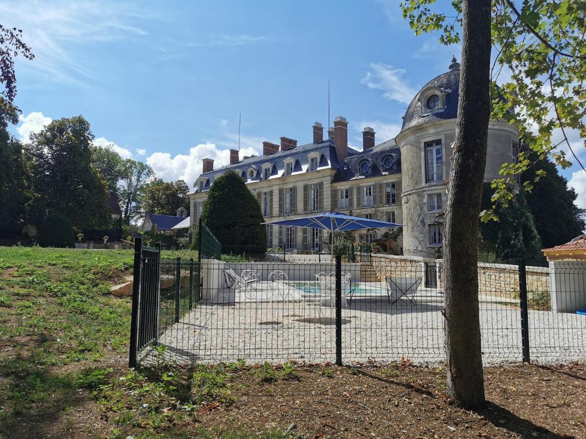 Chateau Des Barres Sainpuits Buitenkant foto